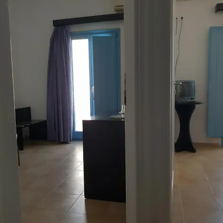 Captain's Rocks 3* Hriszí Aktí