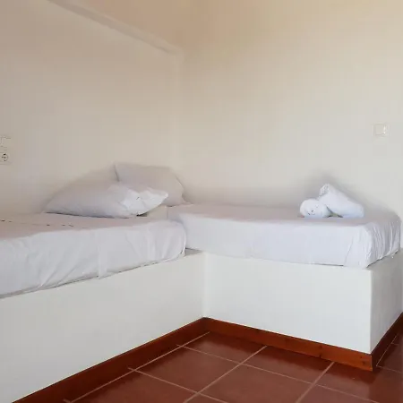 Captain's Rocks Szálloda Hriszí Aktí