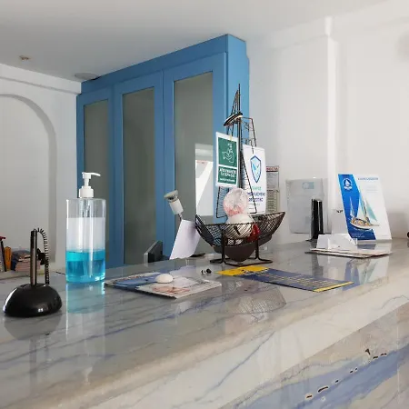 Szálloda Captain's Rocks 3*