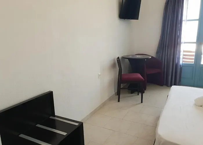 Captain's Rocks Hotell 3*