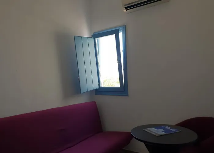 Hotell Captain's Rocks Chrisi Akti (Paros)