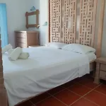 Captain's Rocks Hotel