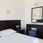 Hotel Captain's Rocks Chrisi Akti (Paros)