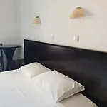 Captain's Rocks Hotel