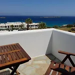 Captain's Rocks 3* Chrisi Akti (Paros)