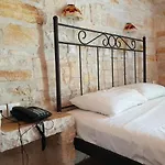 Captain's Rocks Hotel Chrisi Akti (Paros)