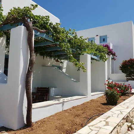 Captain's Rocks Otel Chrisi Akti (Paros)