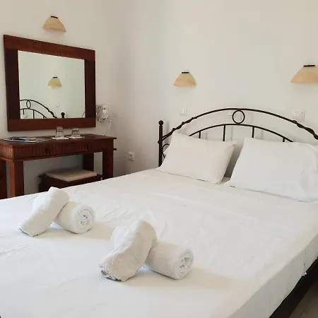 Hotel Captain's Rocks Chrisi Akti (Paros)