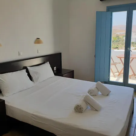 Hotel Captain's Rocks Chrisi Akti (Paros)