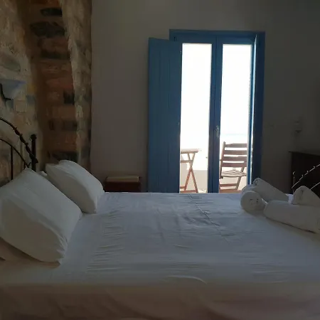 Captain's Rocks Otel
