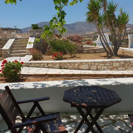 Otel Captain's Rocks Chrisi Akti (Paros)