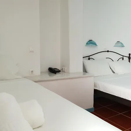 Hotel Captain's Rocks Chrisi Akti (Paros)