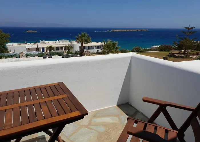 Captain's Rocks 3* Chrisi Akti (Paros)